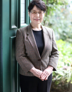 Portrait of Kazuko Yoshizawa, global health and public nutrition specialist, former visiting scientist at Harvard T.H. Chan School of Public Health 吉澤和子（Kazuko Yoshizawa）博士 - グローバルヘルス・栄養学の専門家、ハーバード大学元客員サイエンティスト