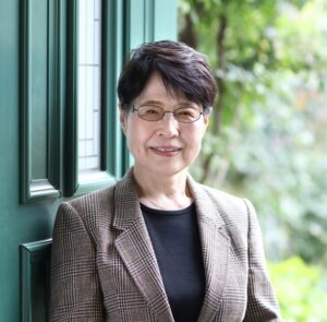吉澤和子-グローバル・ヘルス・ニュートリション スペシャリストPortrait photo of Kazuko Yoshizawa‐Global Health＆Nutrition Specialist.